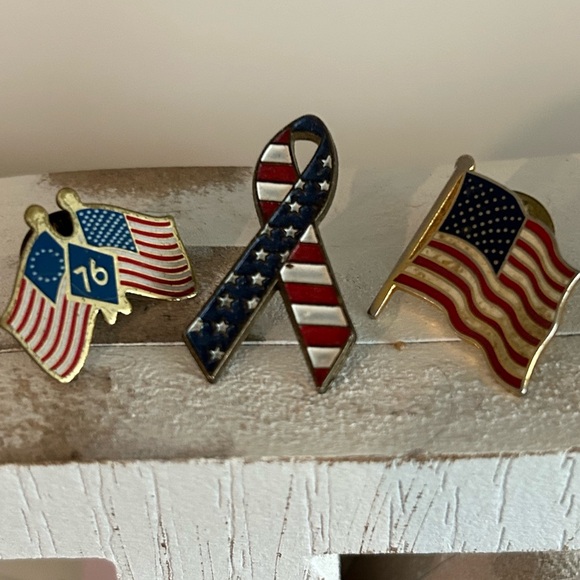 Vintage Jewelry - 3 Vintage Patriotic Hat Pins 2 American Flag 1 Breast Cancer Ribbon Bundle of 3